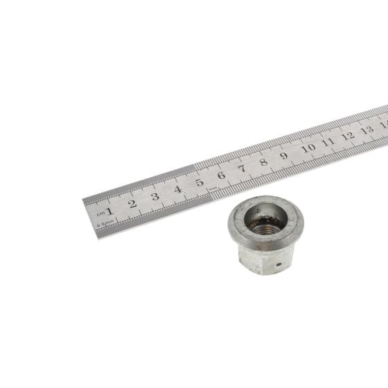 Flywheel Centre Nut for Villiers 25C Engines - D7581
